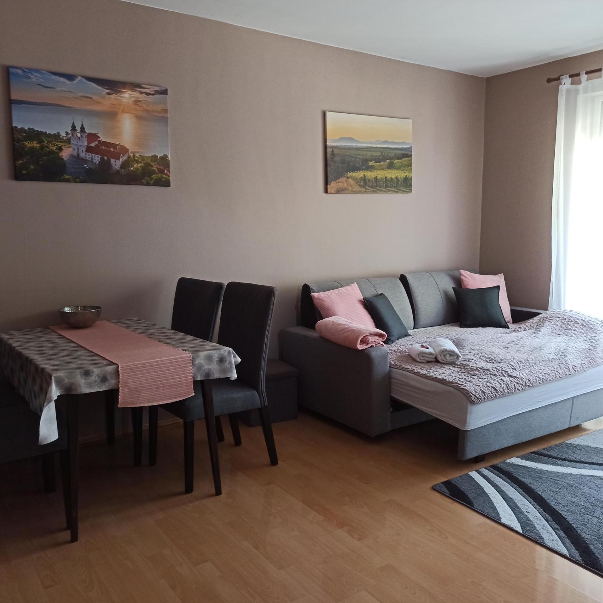 Peppy Apartment & Pool Balatonfüred Oda fotoğraf